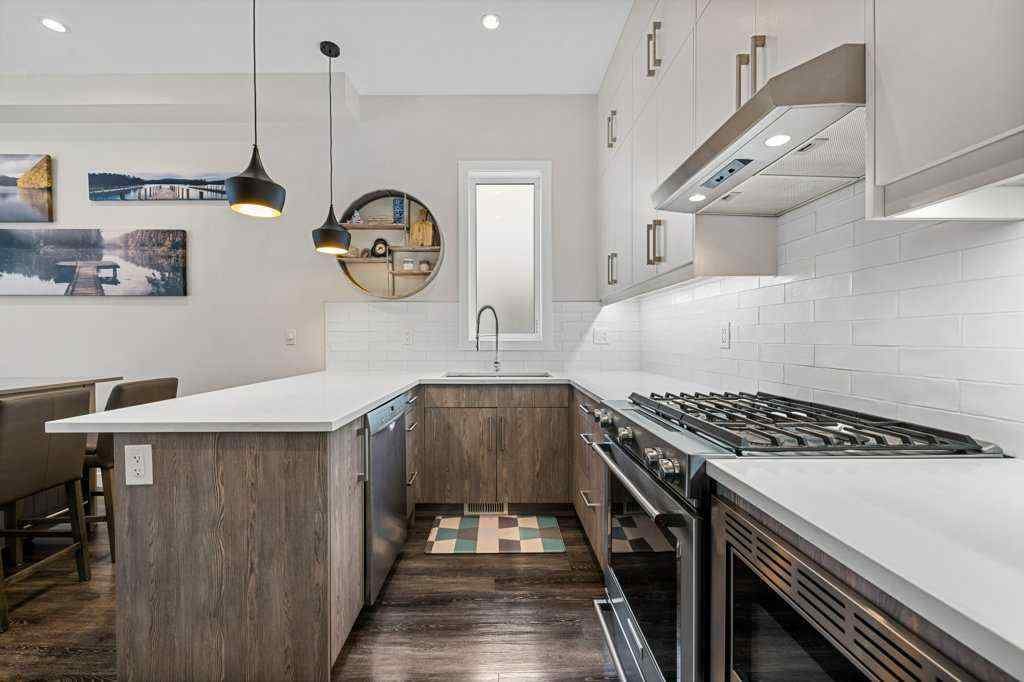 MLS® A2261821 - Unit #2 713 5 Street NE in Renfrew Calgary, Residential