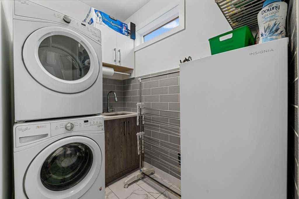 MLS® A2261821 - Unit #2 713 5 Street NE in Renfrew Calgary, Residential