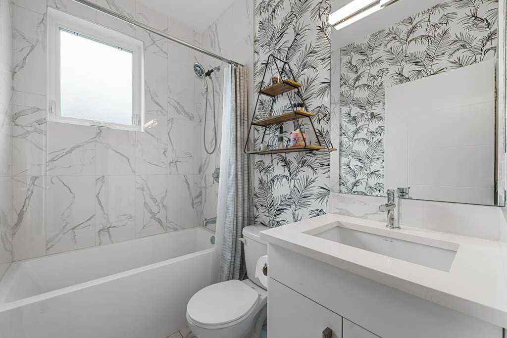 MLS® A2261821 - Unit #2 713 5 Street NE in Renfrew Calgary, Residential