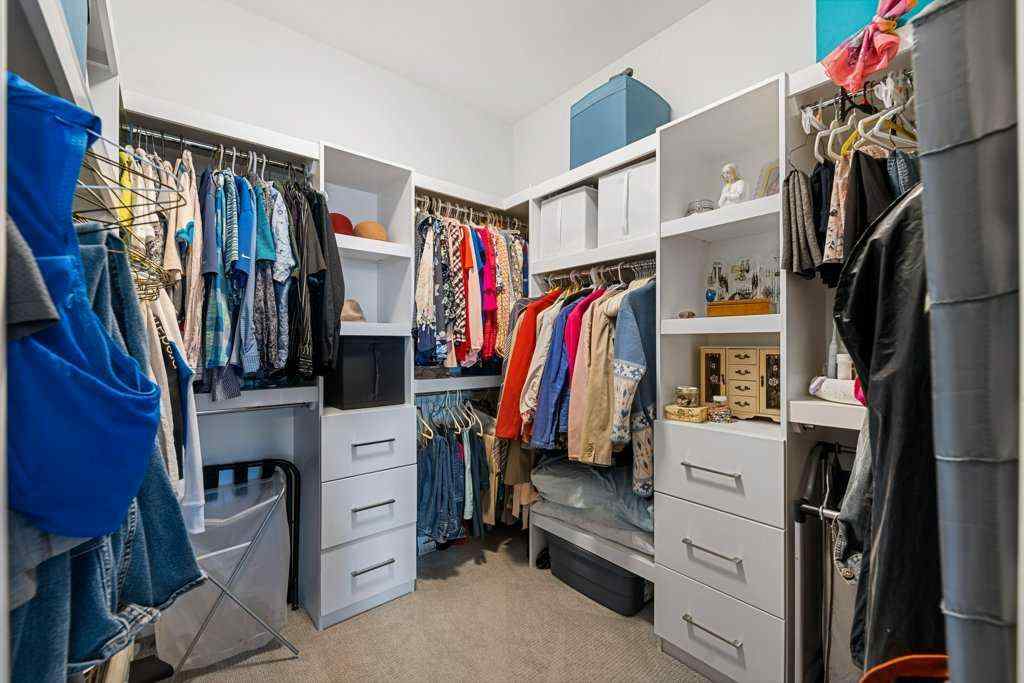 MLS® A2261821 - Unit #2 713 5 Street NE in Renfrew Calgary, Residential