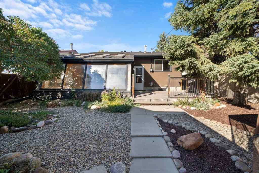 MLS® A2261828 - 461 78 Avenue NE in Huntington Hills Calgary, Residential