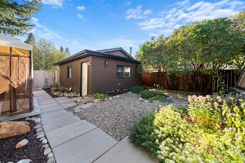 MLS® A2261828 - 461 78 Avenue NE in Huntington Hills Calgary, Residential