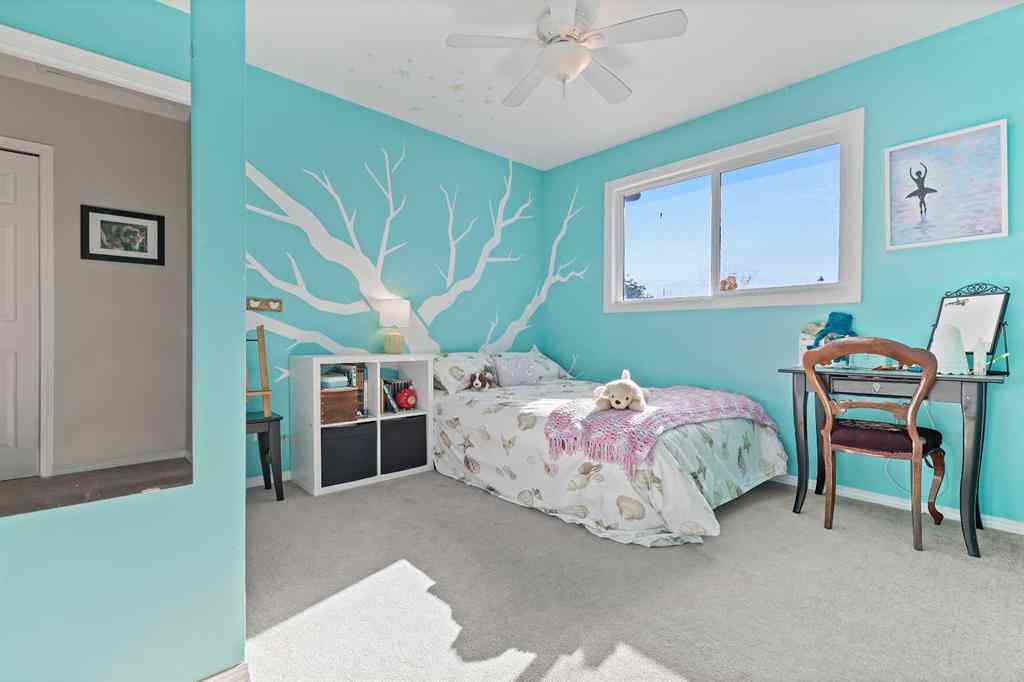 MLS® A2261840 - 832 68 Avenue SW in Kingsland Calgary, Residential