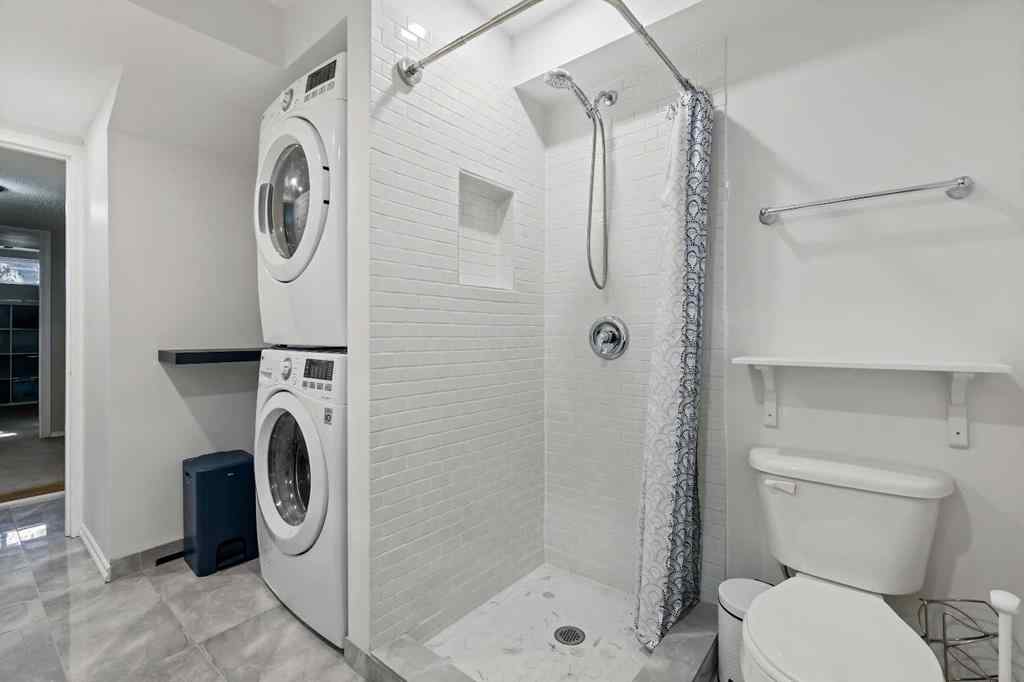 MLS® A2261840 - 832 68 Avenue SW in Kingsland Calgary, Residential