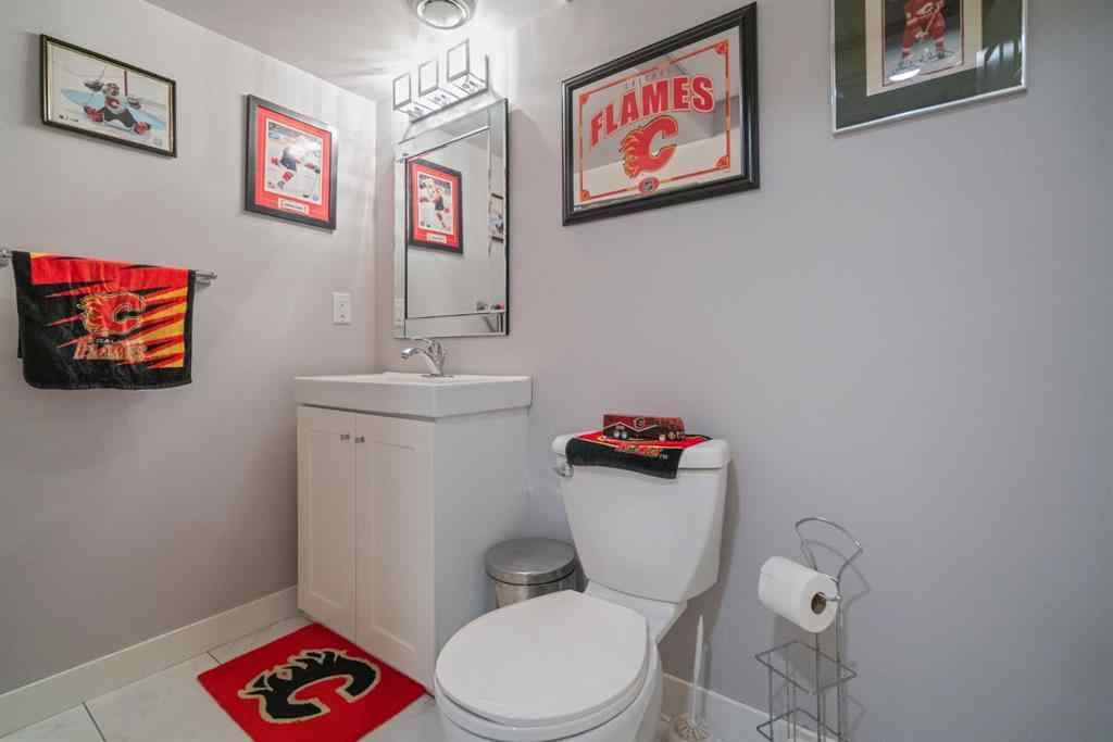 MLS® A2261846 - 7418 46 Avenue  in West Park Camrose, Residential