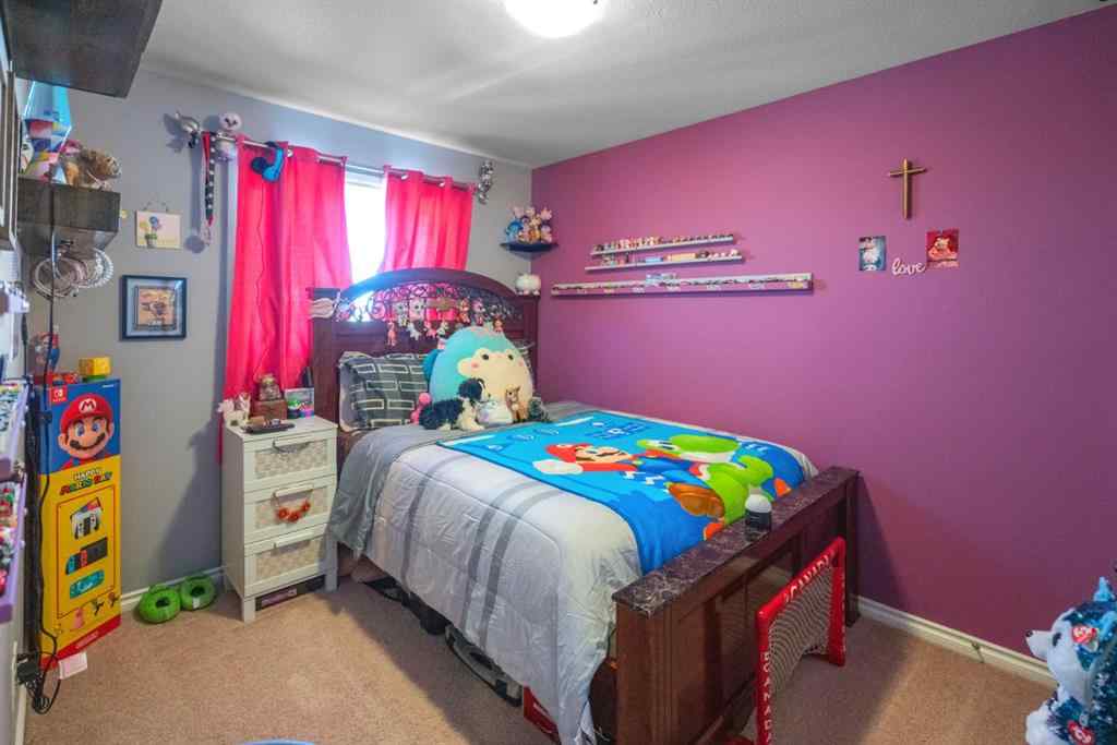 MLS® A2261846 - 7418 46 Avenue  in West Park Camrose, Residential