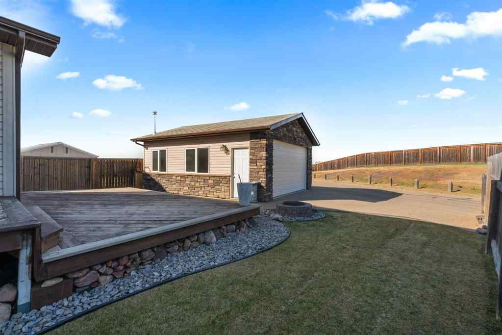 MLS® A2261846 - 7418 46 Avenue  in West Park Camrose, Residential