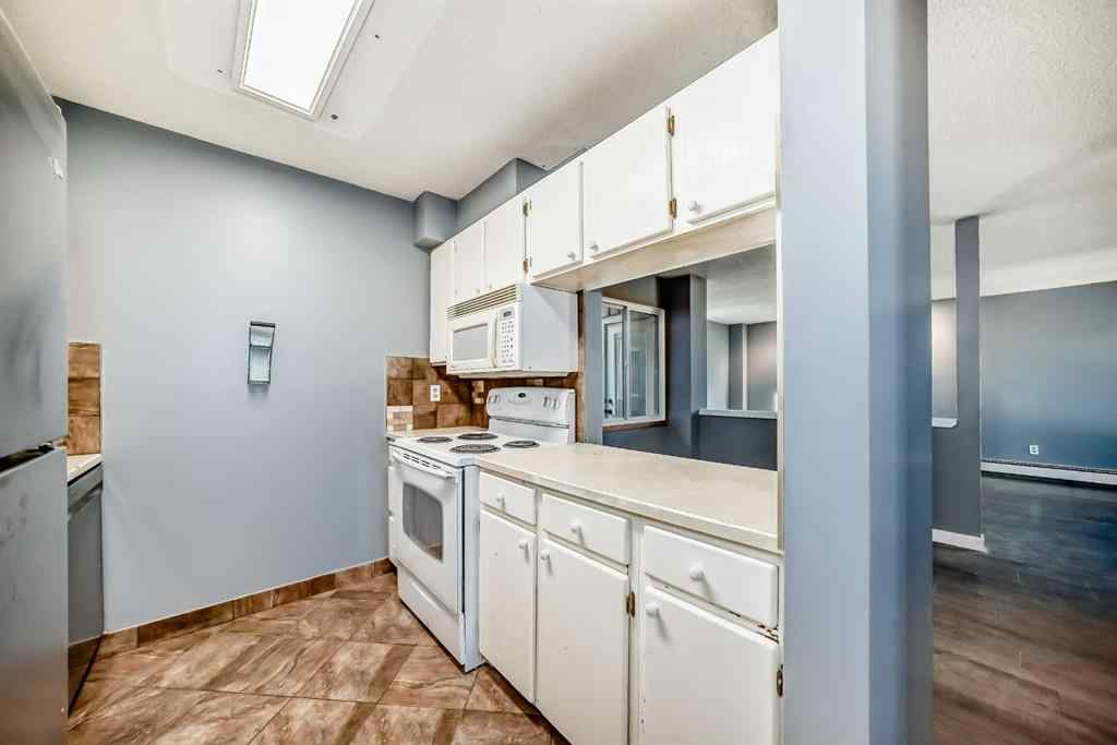 MLS® A2261849 - Unit #324 860 Midridge Drive SE in Midnapore Calgary, Residential