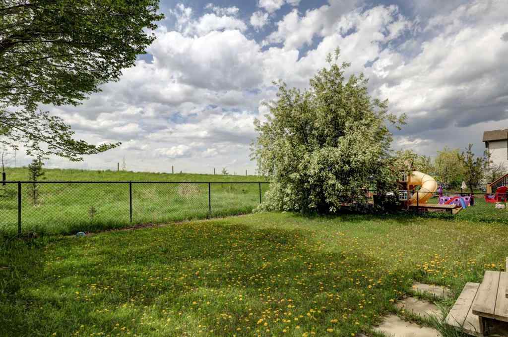 MLS® A2261850 - 112 Cougarstone Manor SW in Cougar Ridge Calgary, Residential