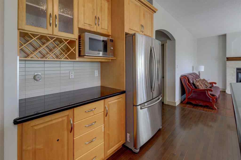 MLS® A2261850 - 112 Cougarstone Manor SW in Cougar Ridge Calgary, Residential