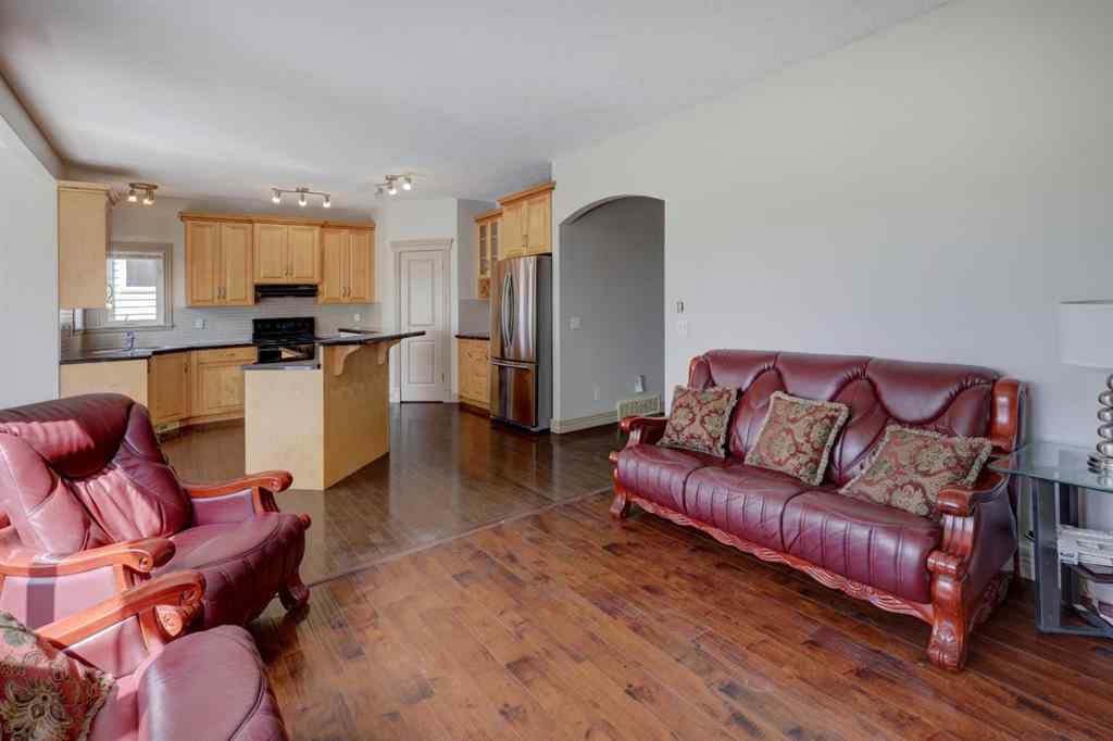 MLS® A2261850 - 112 Cougarstone Manor SW in Cougar Ridge Calgary, Residential