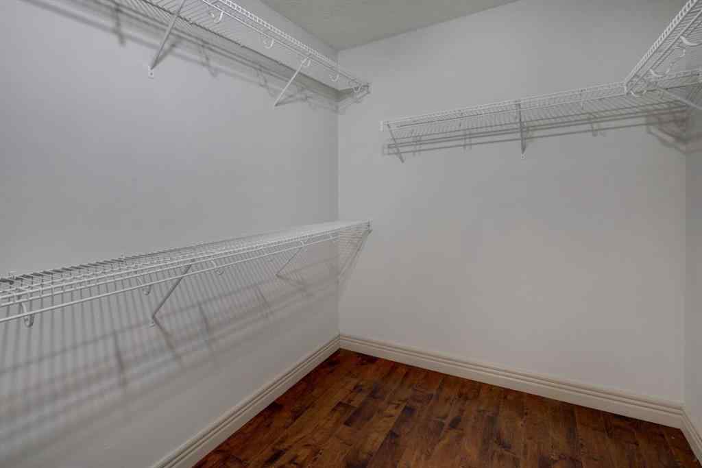 MLS® A2261850 - 112 Cougarstone Manor SW in Cougar Ridge Calgary, Residential