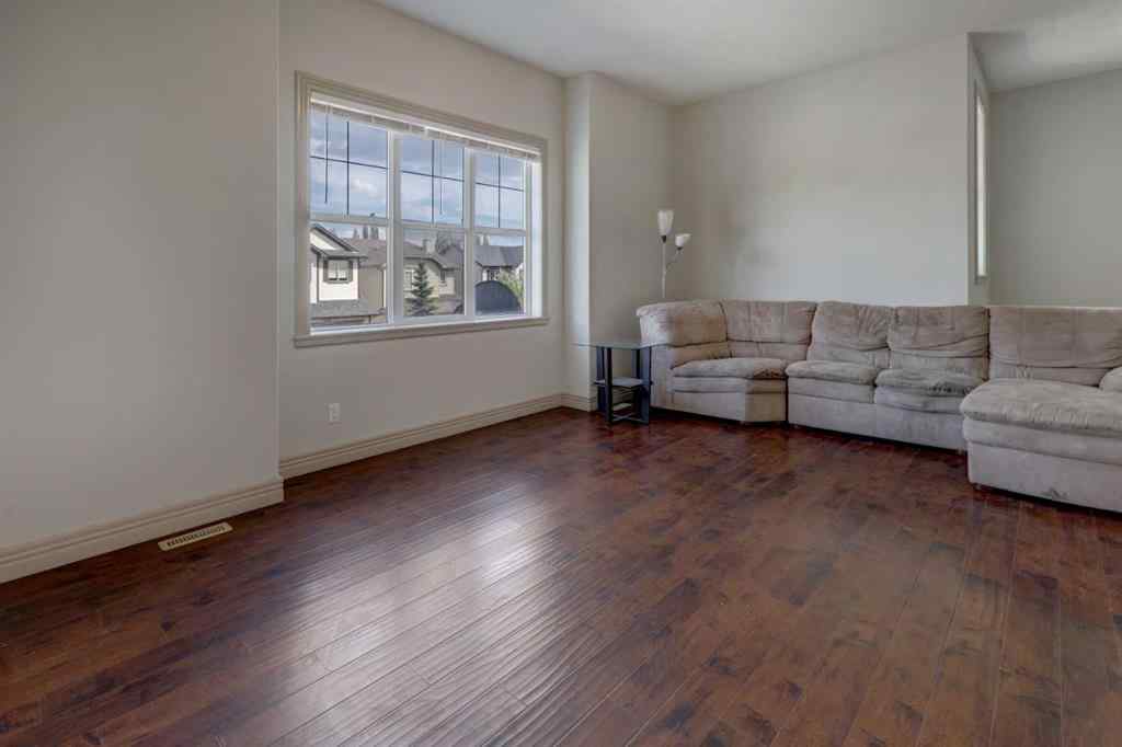 MLS® A2261850 - 112 Cougarstone Manor SW in Cougar Ridge Calgary, Residential