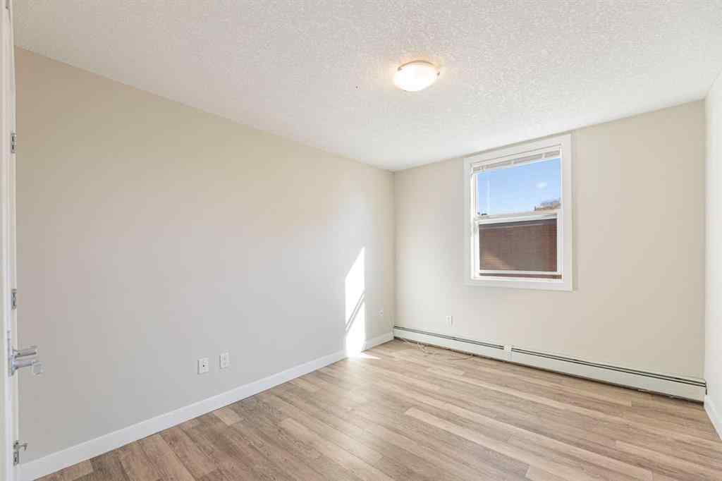 MLS® A2261852 - Unit #305 605 14 Avenue SW in Beltline Calgary, Residential