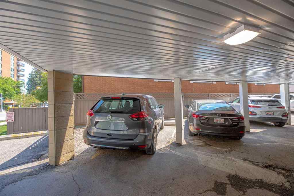 MLS® A2261852 - Unit #305 605 14 Avenue SW in Beltline Calgary, Residential