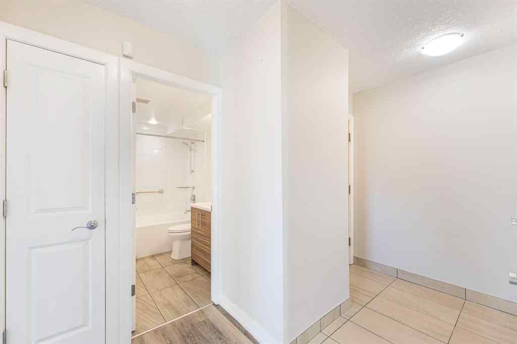 MLS® A2261852 - Unit #305 605 14 Avenue SW in Beltline Calgary, Residential