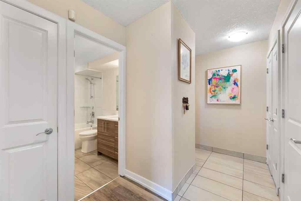 MLS® A2261852 - Unit #305 605 14 Avenue SW in Beltline Calgary, Residential