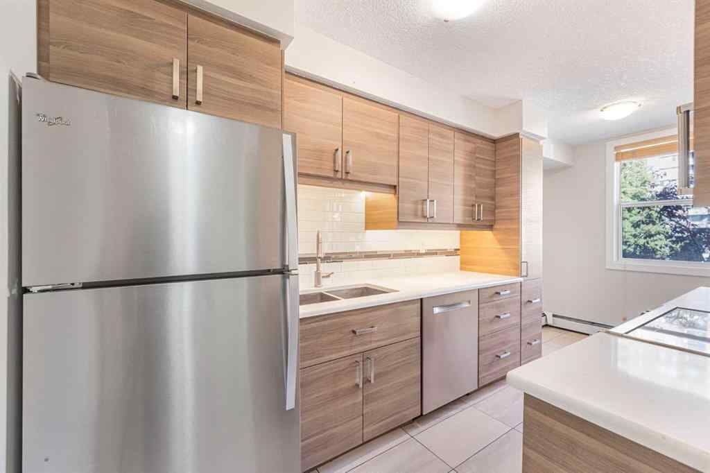 MLS® A2261852 - Unit #305 605 14 Avenue SW in Beltline Calgary, Residential
