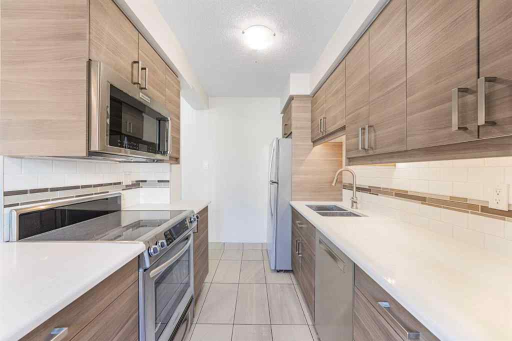 MLS® A2261852 - Unit #305 605 14 Avenue SW in Beltline Calgary, Residential