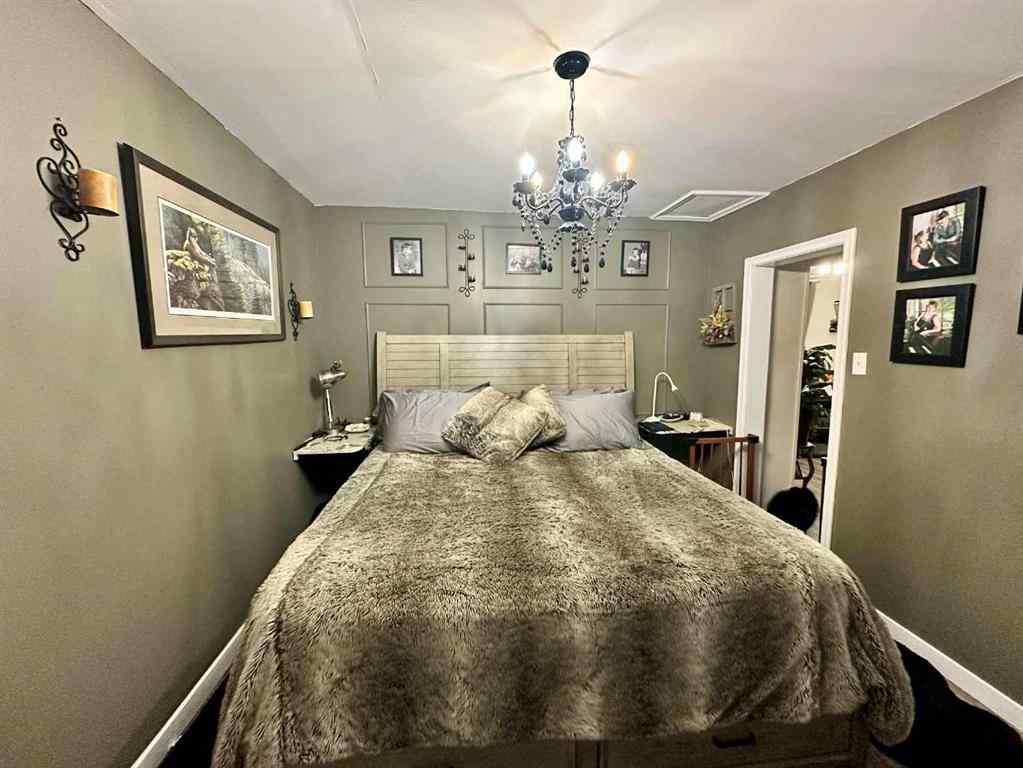 MLS® A2261857 - 4211 45 Street  in Riverside Ponoka, Residential