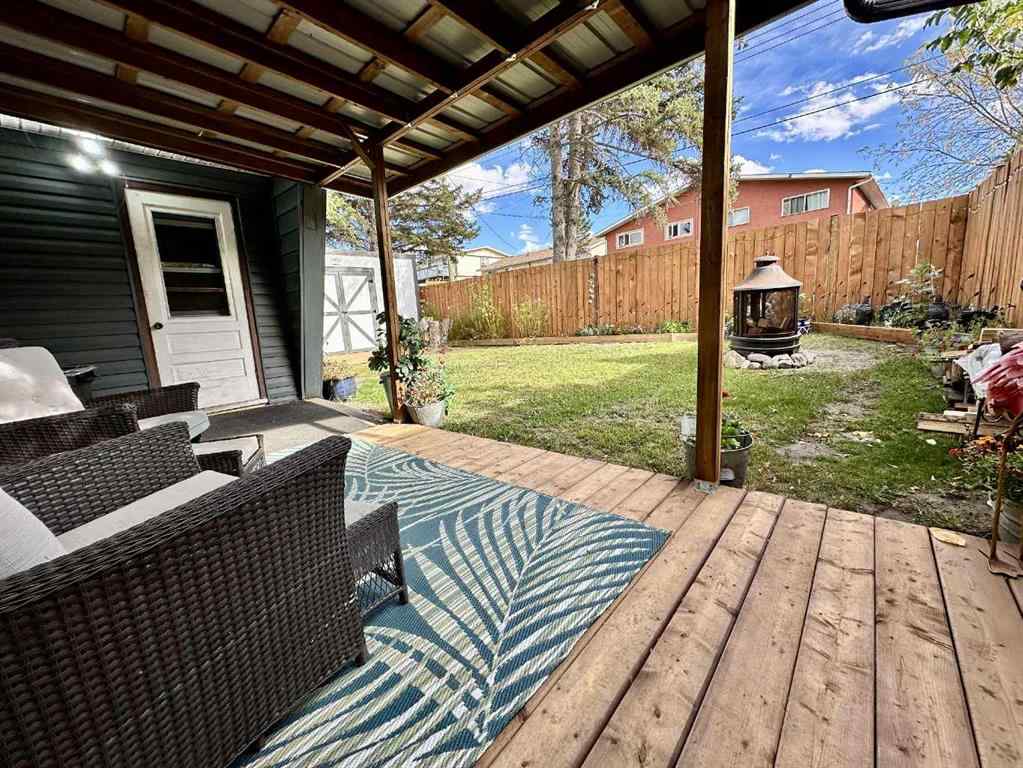 MLS® A2261857 - 4211 45 Street  in Riverside Ponoka, Residential