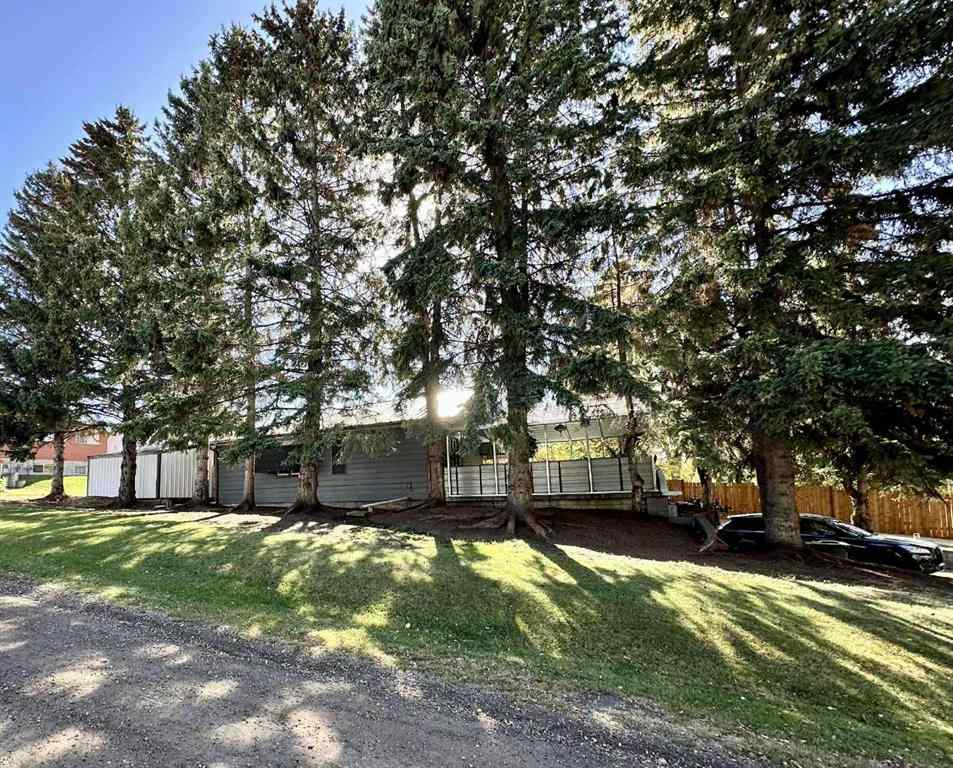 MLS® A2261857 - 4211 45 Street  in Riverside Ponoka, Residential