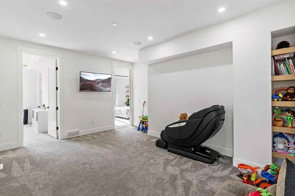 MLS® A2261859 - 467 Patterson Boulevard SW in Patterson Calgary, Residential