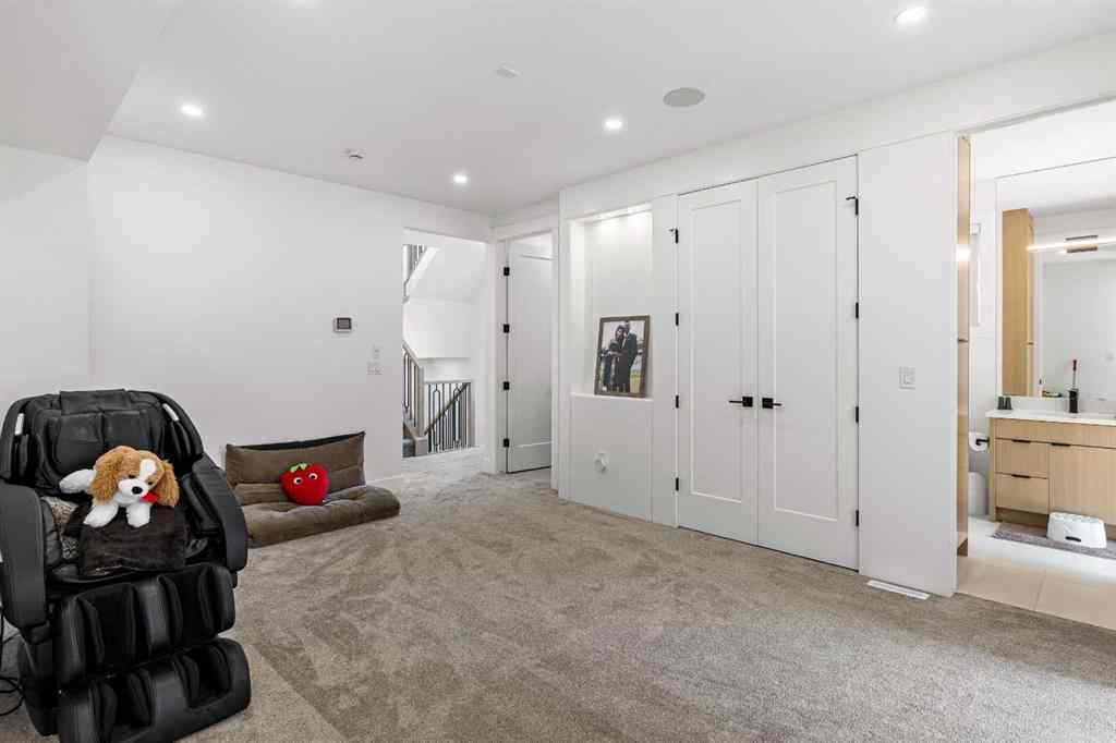 MLS® A2261859 - 467 Patterson Boulevard SW in Patterson Calgary, Residential