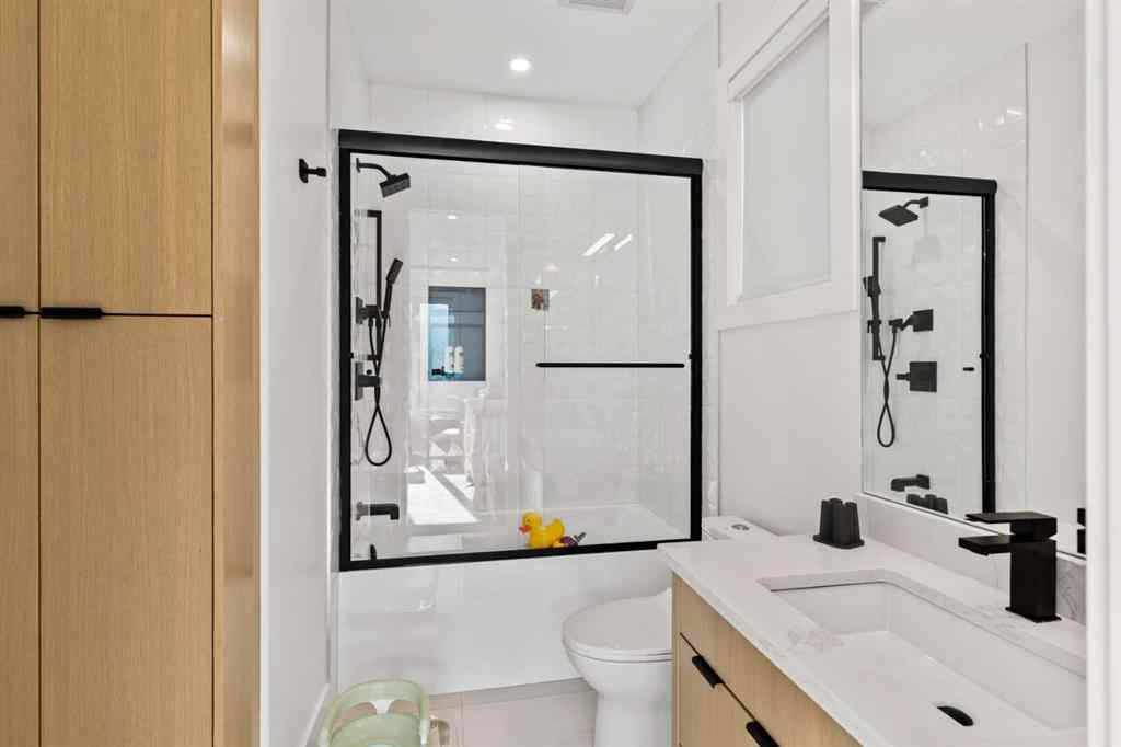 MLS® A2261859 - 467 Patterson Boulevard SW in Patterson Calgary, Residential