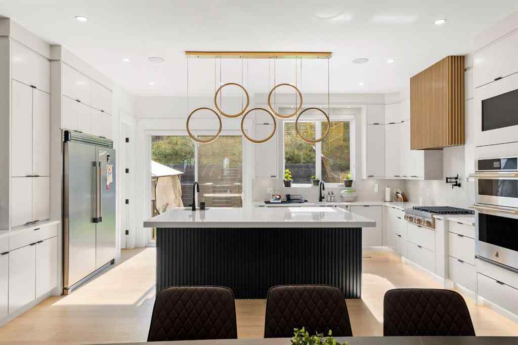 MLS® A2261859 - 467 Patterson Boulevard SW in Patterson Calgary, Residential