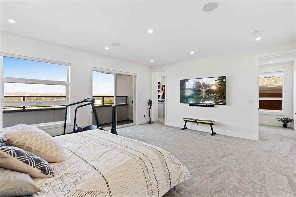 MLS® A2261859 - 467 Patterson Boulevard SW in Patterson Calgary, Residential