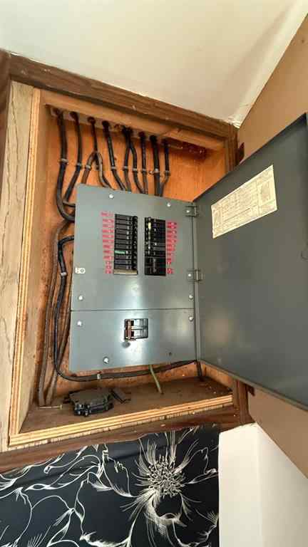 MLS® A2261865 - 201 3 Avenue SE in NONE Youngstown, Residential