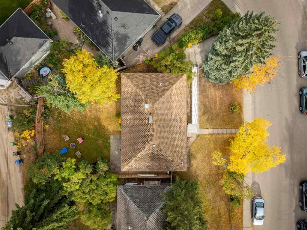 MLS® A2261873 - 111 Wimbledon Crescent SW in Wildwood Calgary, Residential