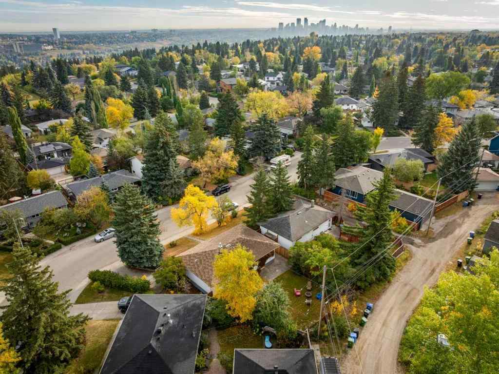 MLS® A2261873 - 111 Wimbledon Crescent SW in Wildwood Calgary, Residential