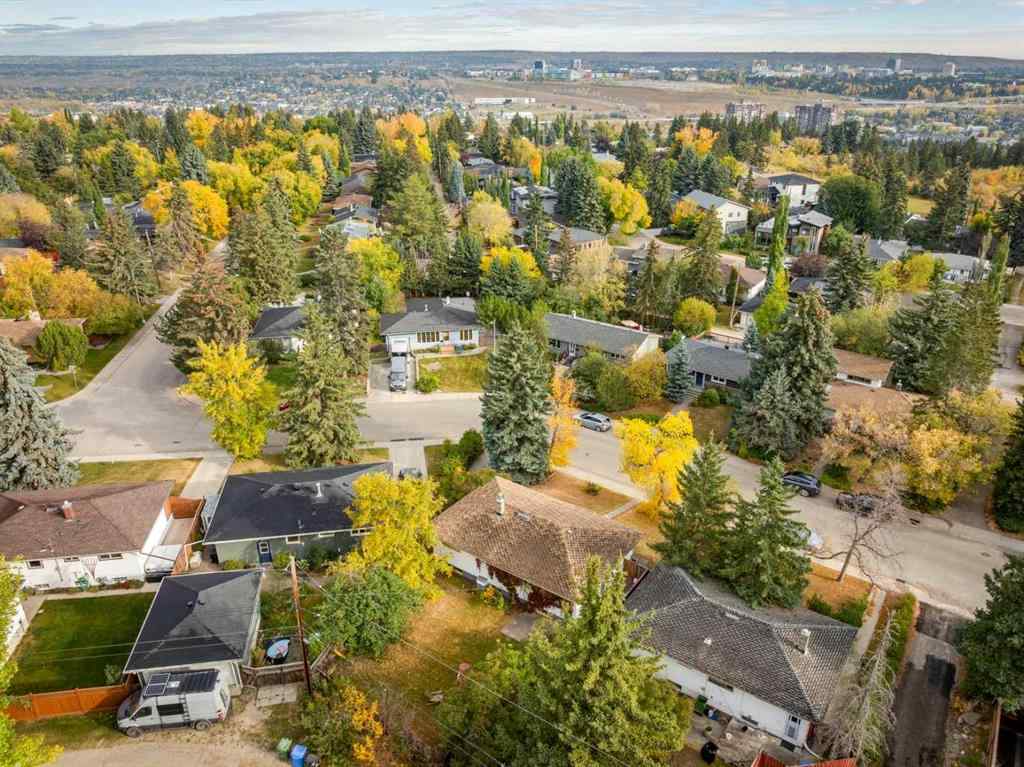 MLS® A2261873 - 111 Wimbledon Crescent SW in Wildwood Calgary, Residential