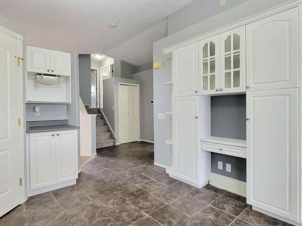 MLS® A2261891 - 11317 92B Street  in Summit Grande Prairie, Residential