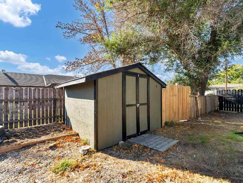 MLS® A2261913 - 333 1 Street SW in NONE Redcliff, Residential