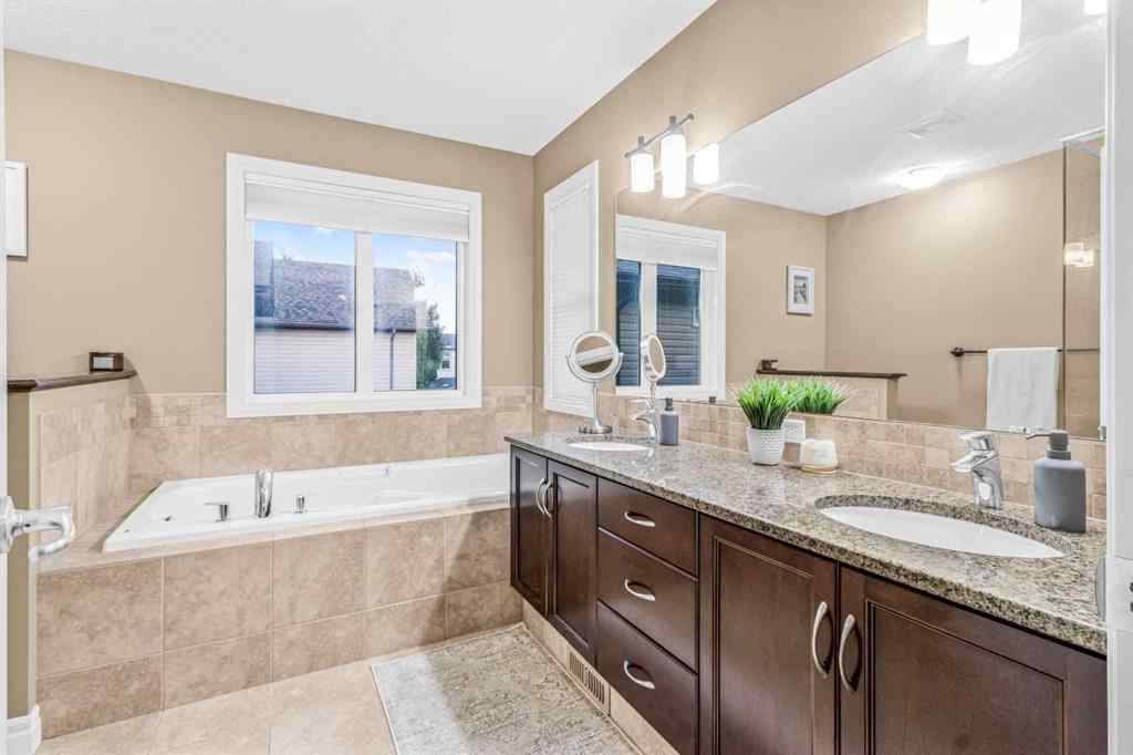 MLS® A2261914 - 262 Hillcrest Circle SW in Hillcrest Airdrie, Residential