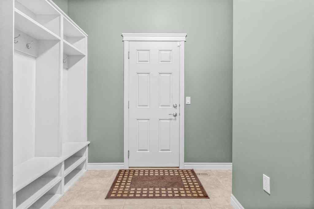 MLS® A2261914 - 262 Hillcrest Circle SW in Hillcrest Airdrie, Residential