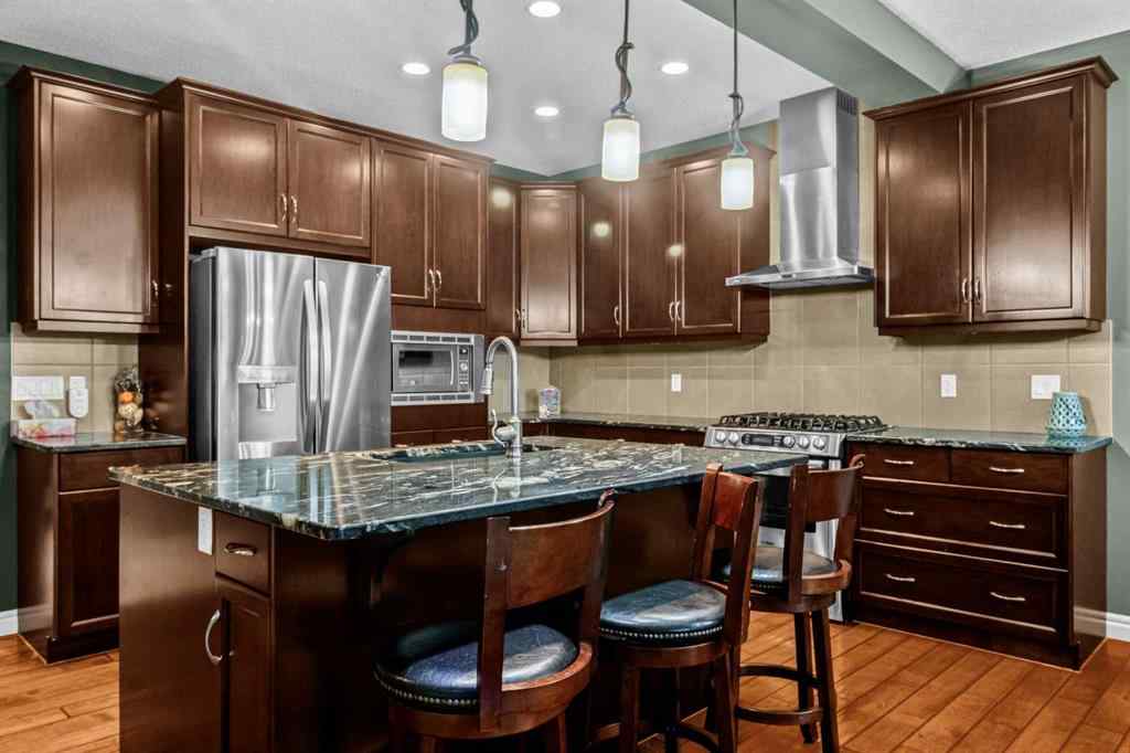 MLS® A2261914 - 262 Hillcrest Circle SW in Hillcrest Airdrie, Residential