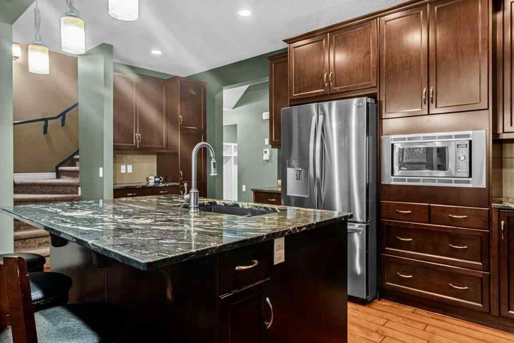 MLS® A2261914 - 262 Hillcrest Circle SW in Hillcrest Airdrie, Residential