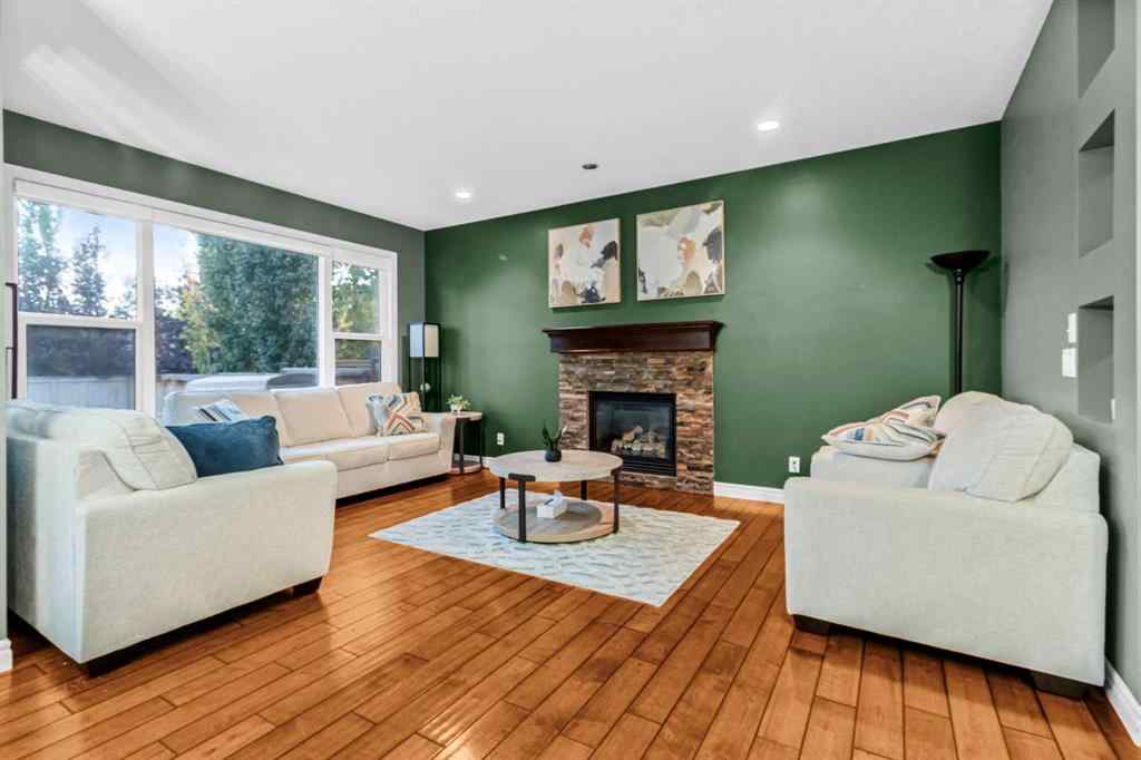 MLS® A2261914 - 262 Hillcrest Circle SW in Hillcrest Airdrie, Residential