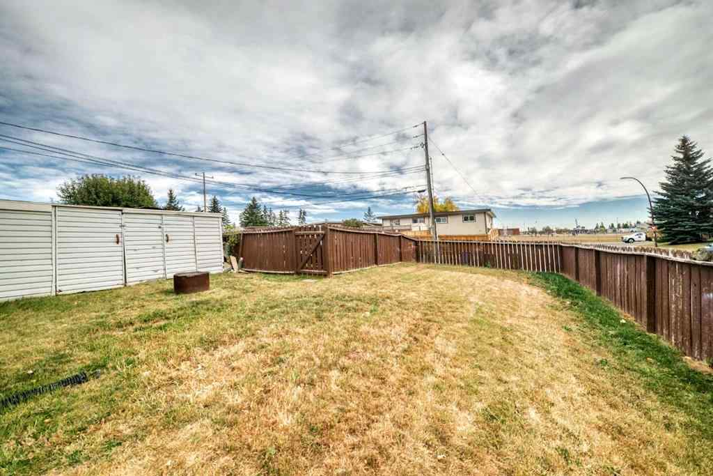 MLS® A2261915 - 133 & 135 Huntford Close NE in Huntington Hills Calgary, Residential