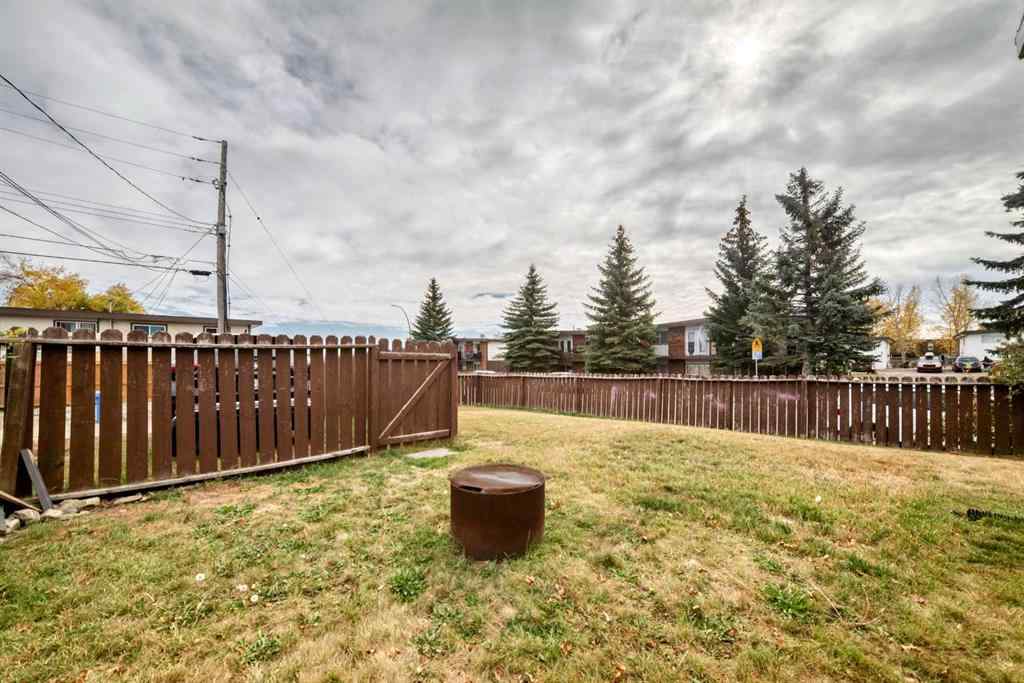 MLS® A2261915 - 133 & 135 Huntford Close NE in Huntington Hills Calgary, Residential