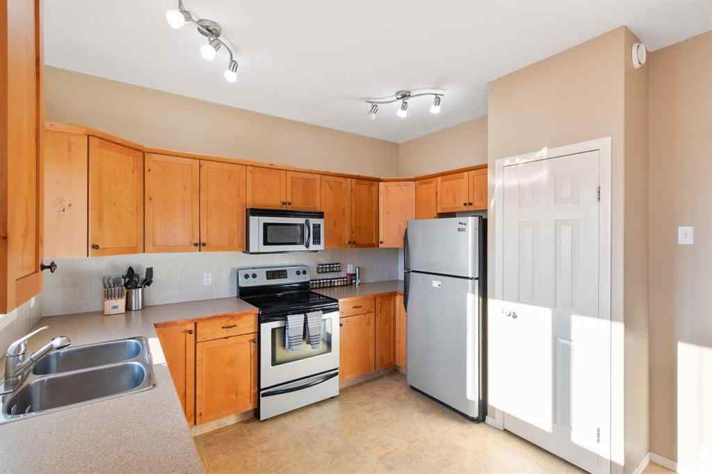 MLS® A2261923 - Unit #A 5029 48 Street  in NONE Olds, Residential