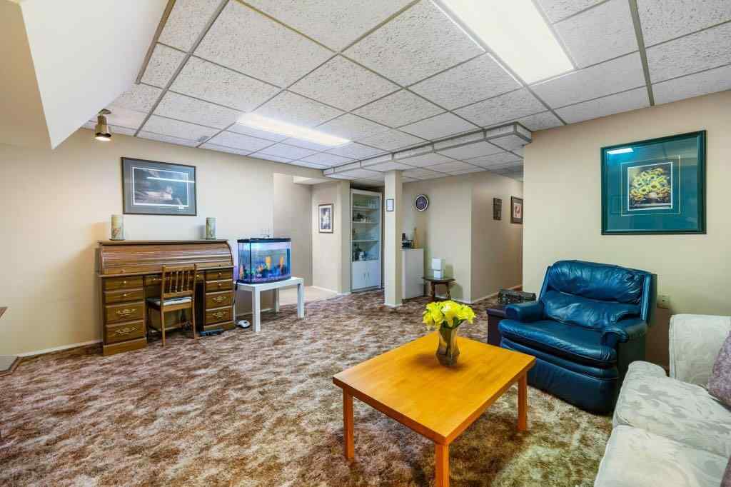 MLS® A2261927 - Unit #258 20 Midpark Crescent SE in Midnapore Calgary, Residential