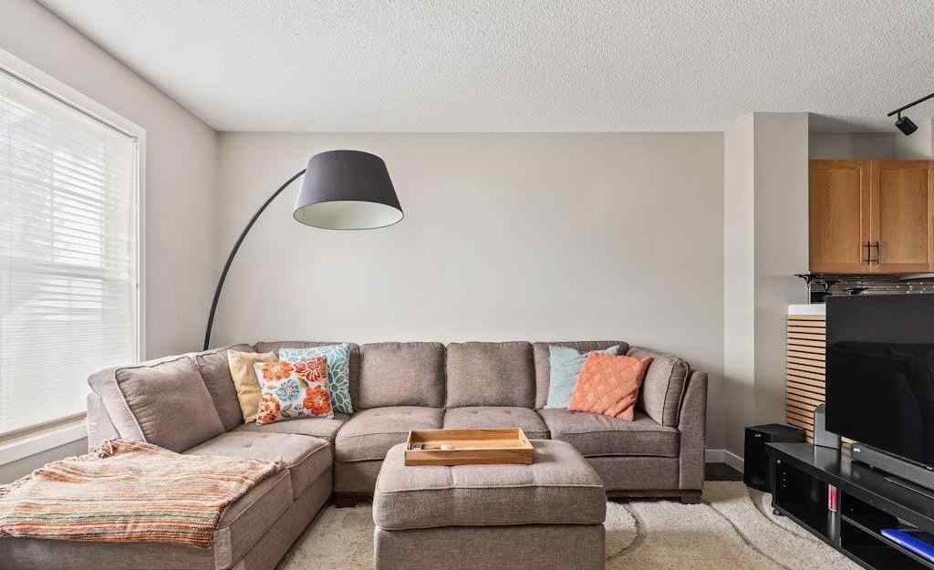 MLS® A2261941 - 149 Elgin Gardens SE in McKenzie Towne Calgary, Residential