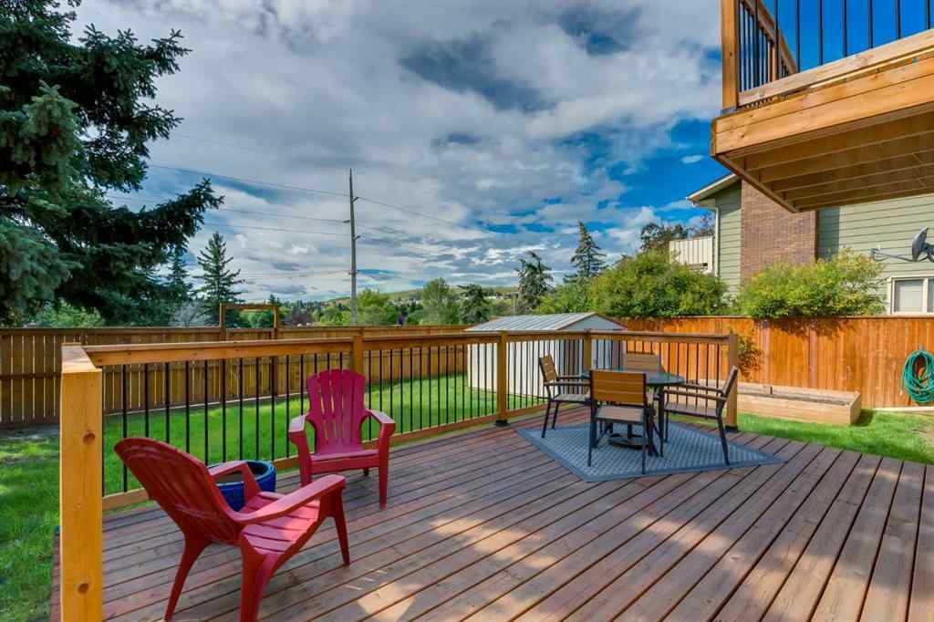 MLS® A2261943 - 24 Berkley Place NW in Beddington Heights Calgary, Residential