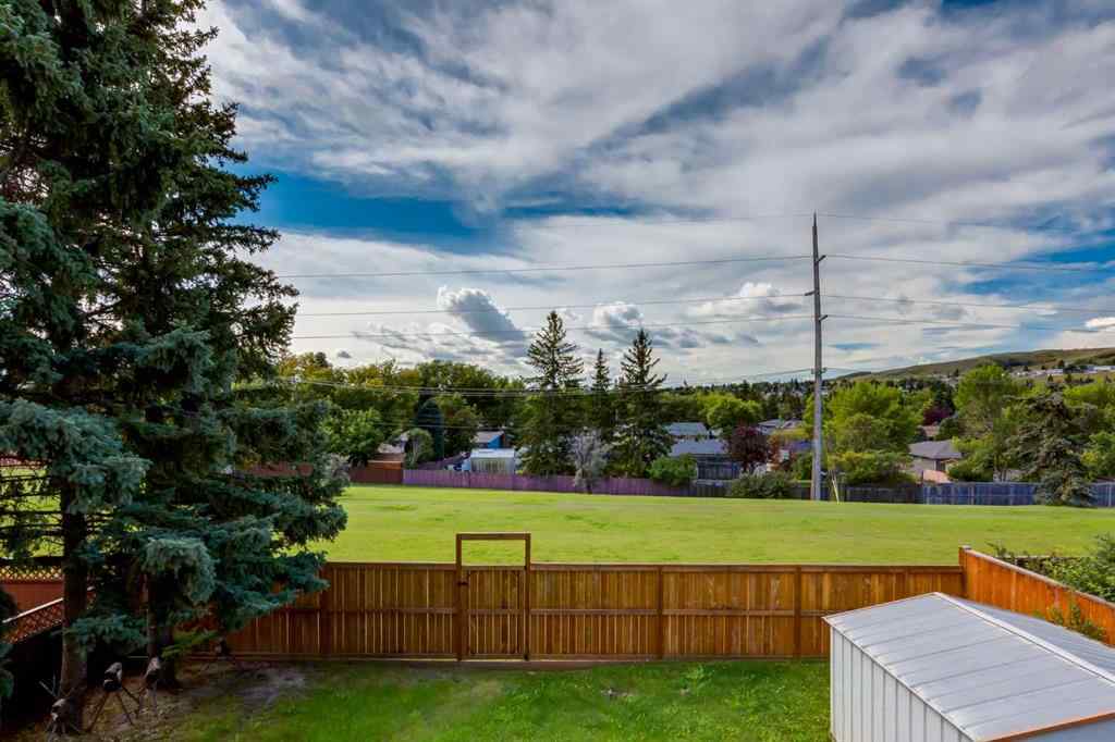 MLS® A2261943 - 24 Berkley Place NW in Beddington Heights Calgary, Residential