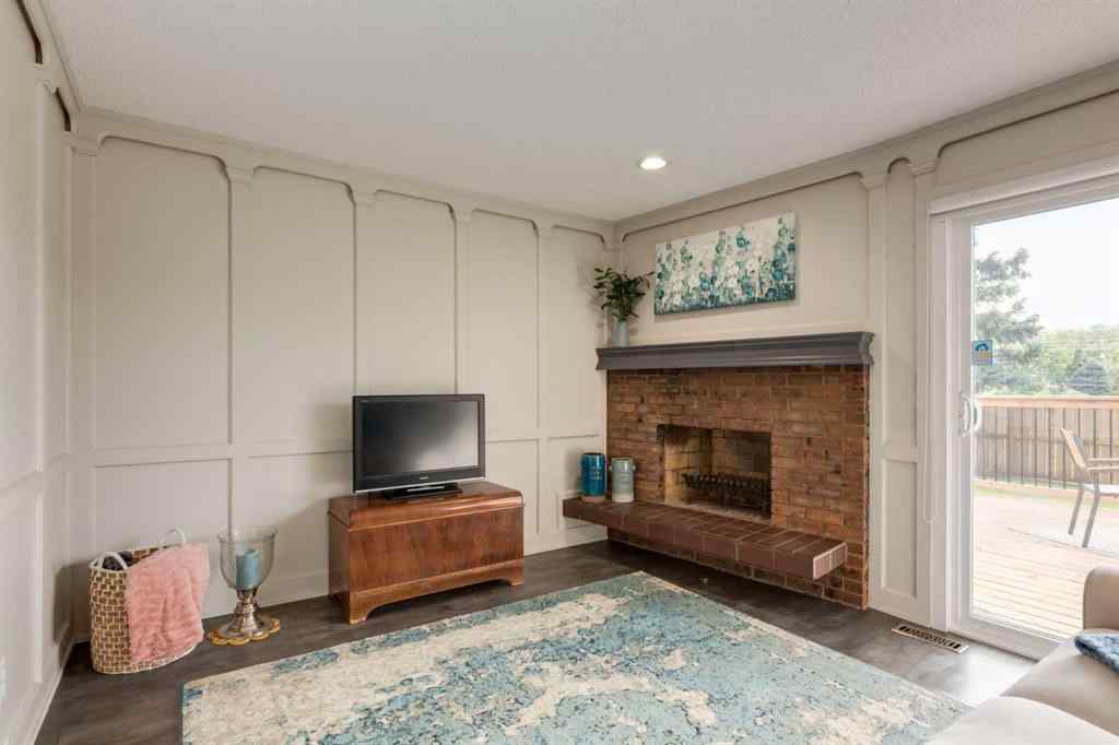 MLS® A2261943 - 24 Berkley Place NW in Beddington Heights Calgary, Residential